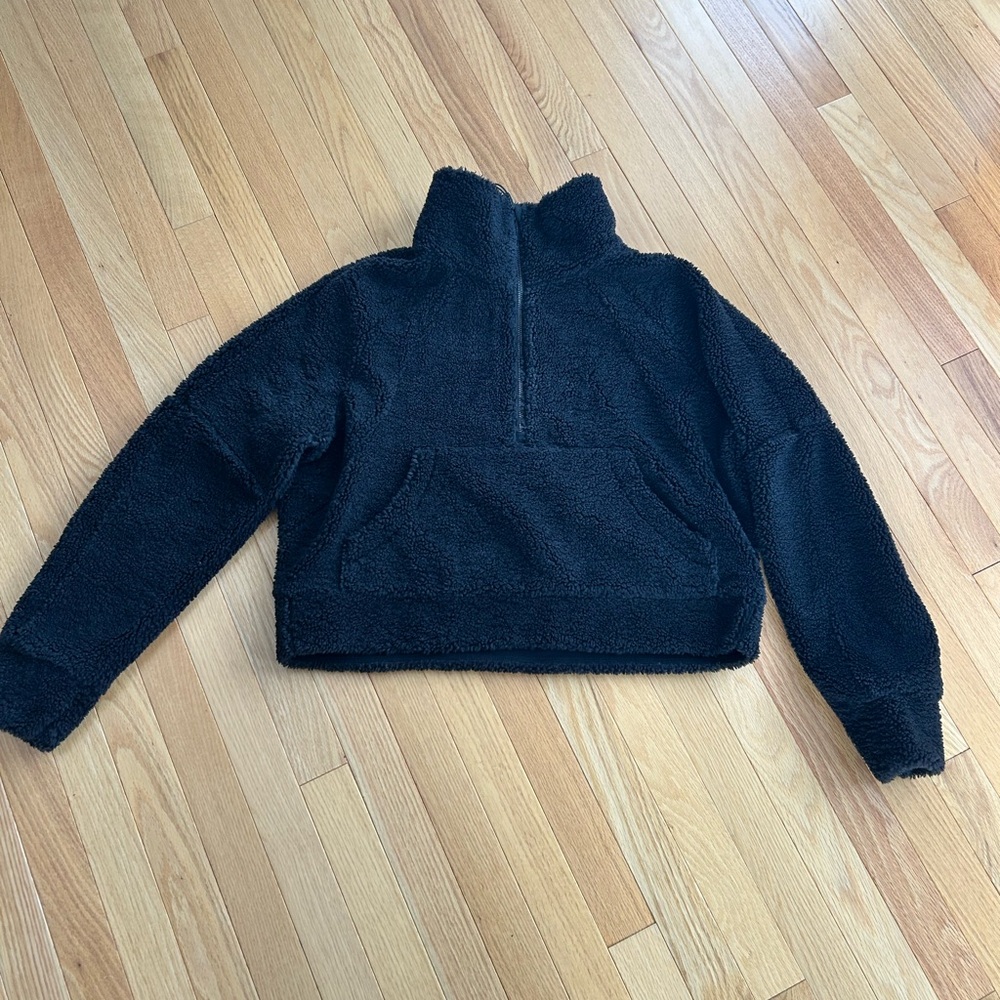 Lululemon Sherpa Scuba